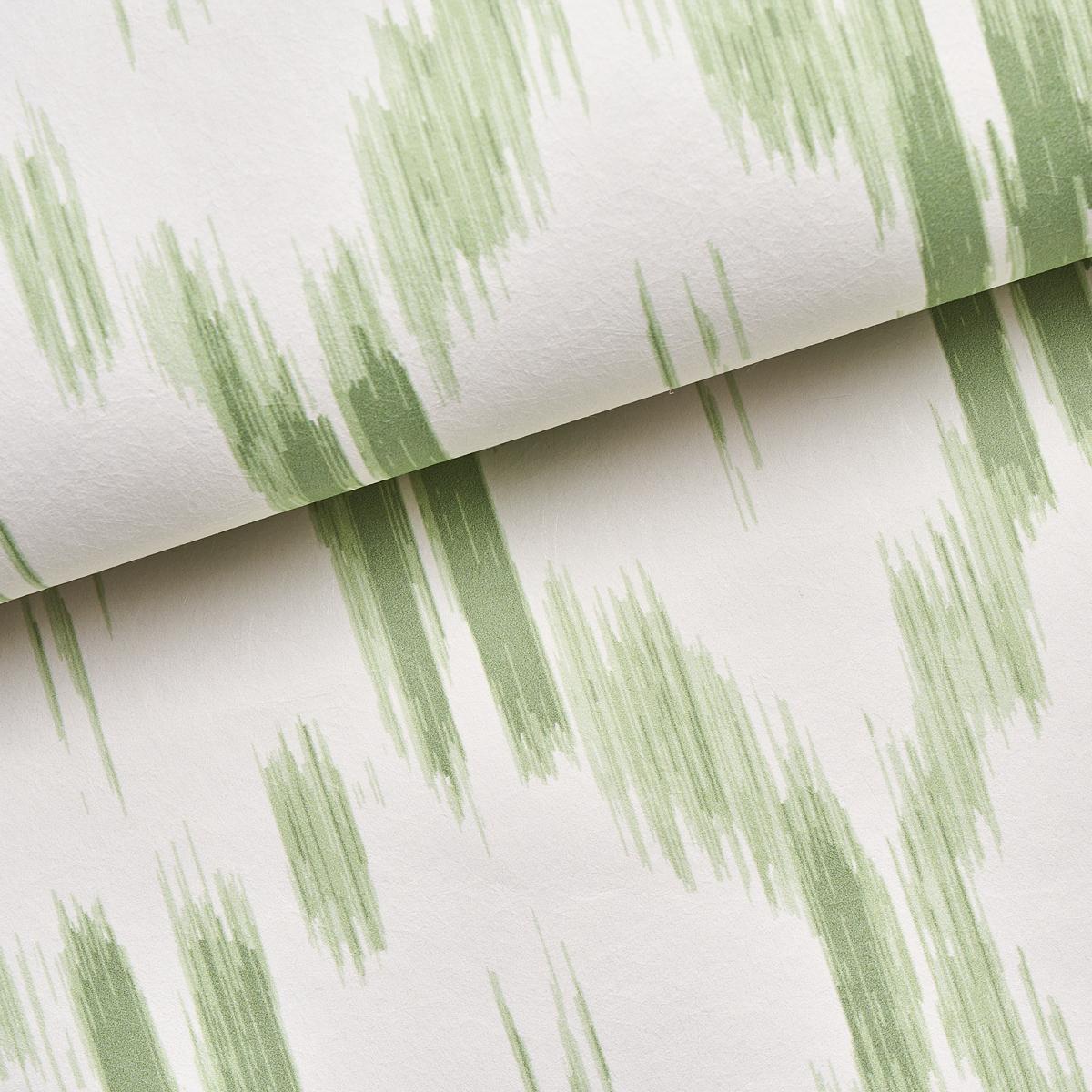 Schumacher Santa Monica Leaf Green Wallpaper
