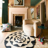 Schumacher Natural/Black 3.83' x 4.25' Espiral Rug