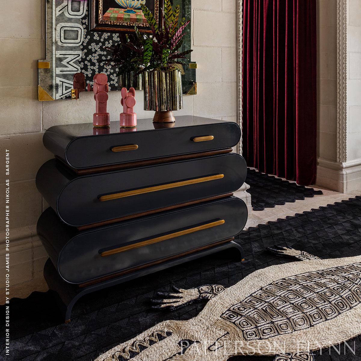 Schumacher Caiman Natural/Black 3.42' x 9.42' Rug