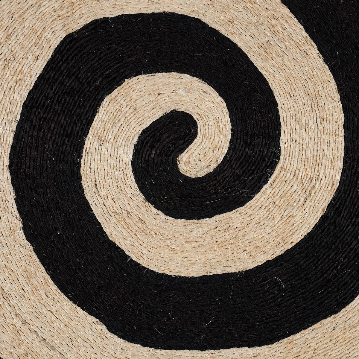 Schumacher Black & Natural 4.75' x 9' Caracol Rug
