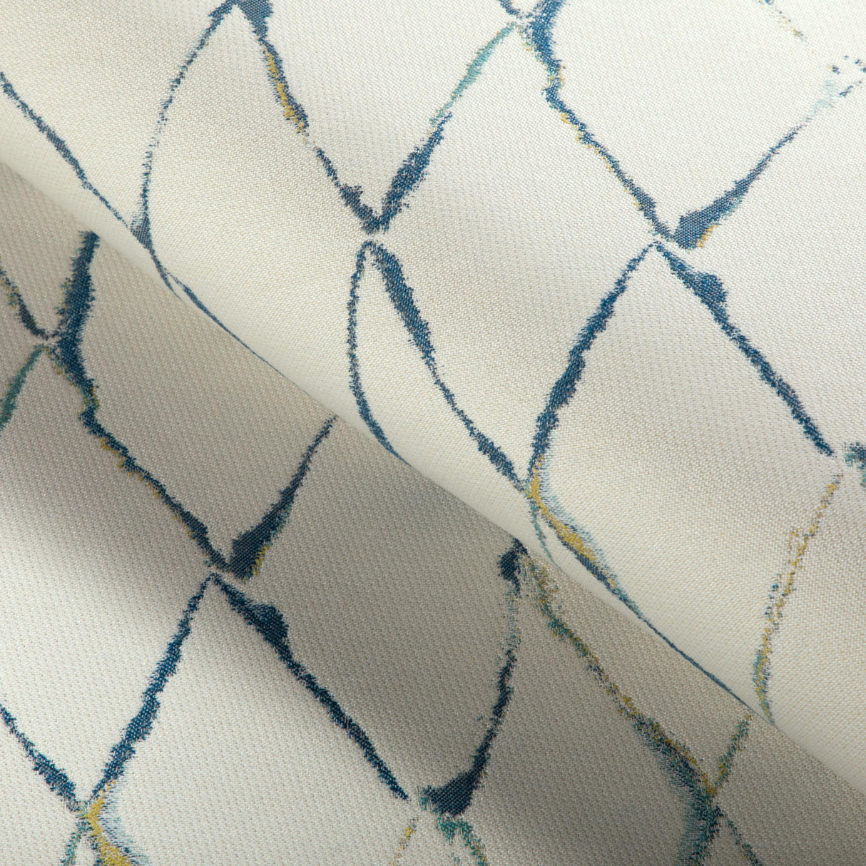 Kravet DESIGN 36773 535 Upholstery Fabric