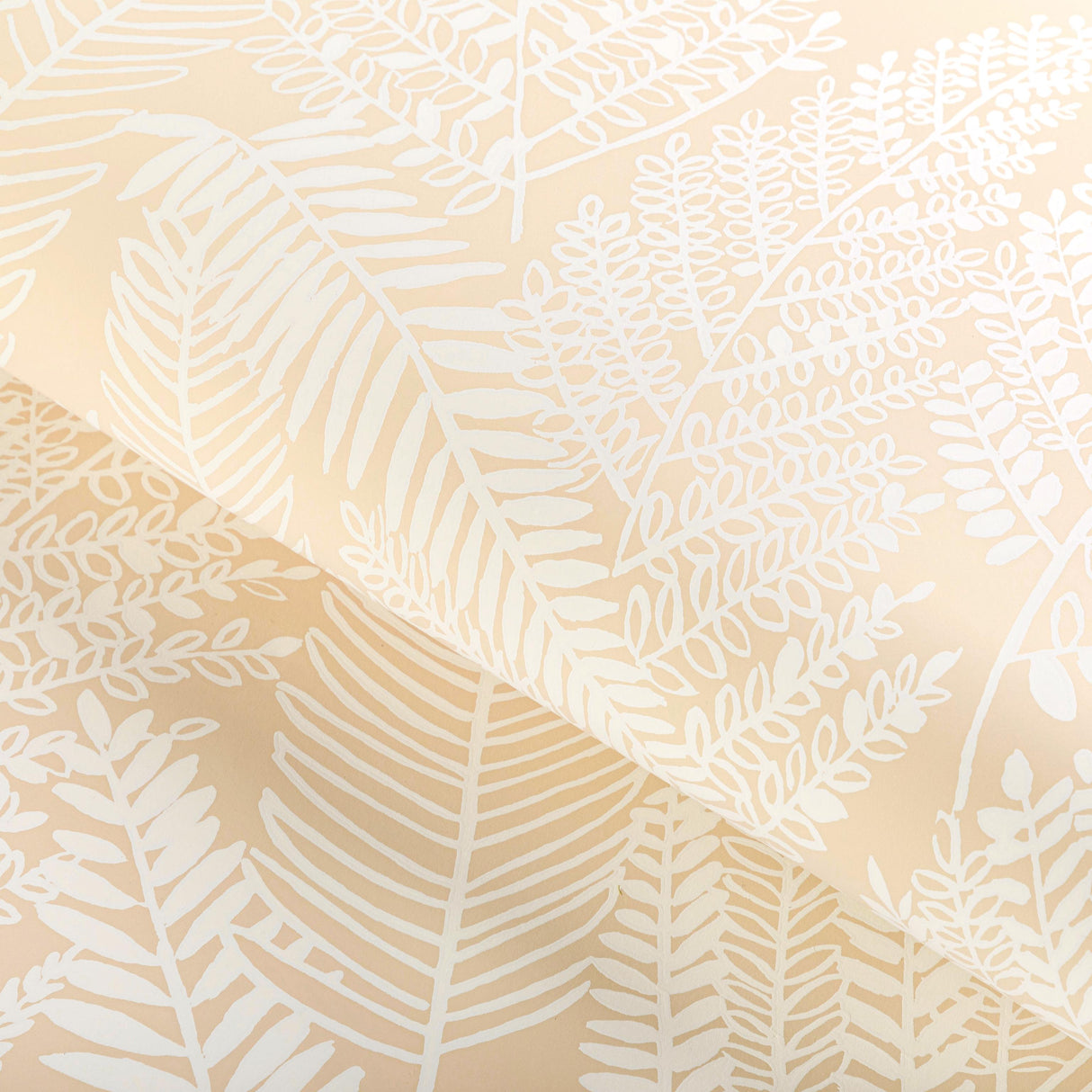 Lee Jofa CARRICK PAPER SAND Wallpaper