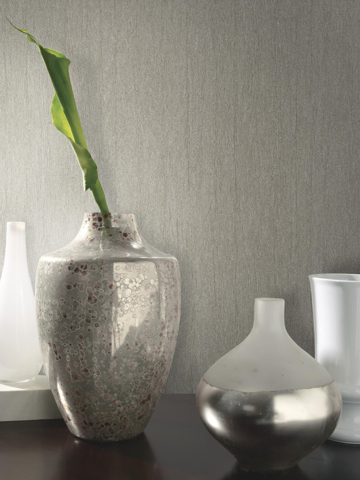 Antonina Vella Natural Texture Silver/Gold Wallpaper