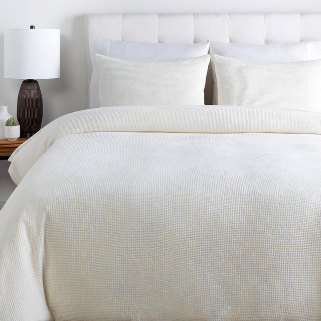 Livabliss Waffle WFL-1000 88"W x 92"L; 26"W x 20"L Bedding