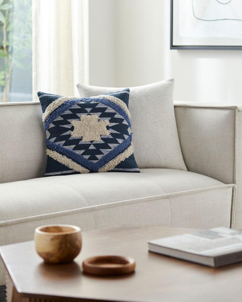 Livabliss Lachlan LCH-002 18"L x 18"W Pillow Cover
