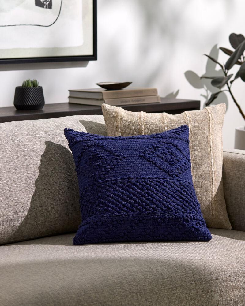 Livabliss Merdo MDO-002 22"L x 22"W Pillow Cover