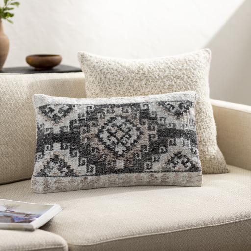 Surya Alyssa AYS-005 18"H x 18"W Pillow Kit