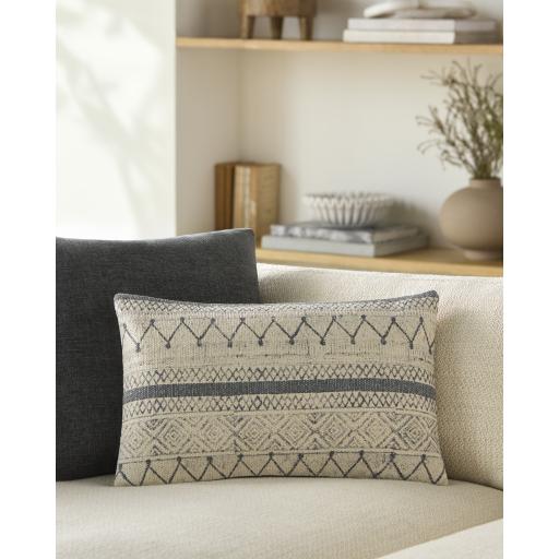 Surya Janya JNY-023 22"H x 22"W Pillow Kit