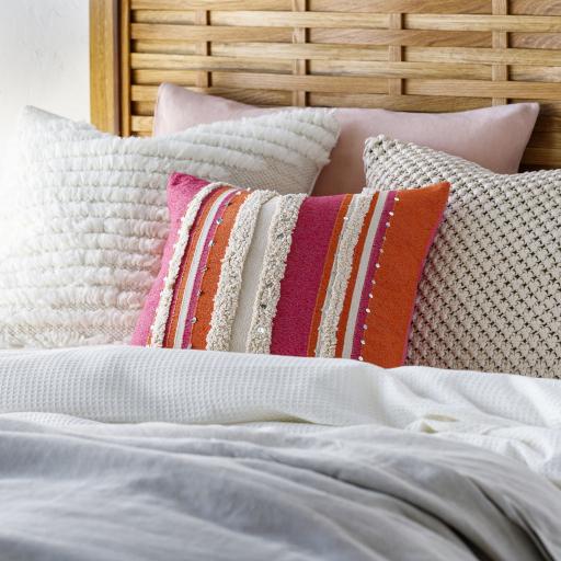 Surya Temara TMA-002 22"H x 22"W Pillow Kit