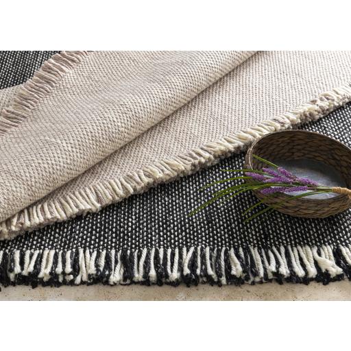 Surya Azalea AZA-2313 5' x 7'6" Rug