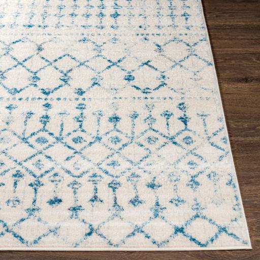 Surya Chester CHE-2372 5'3" x 7'3" Rug