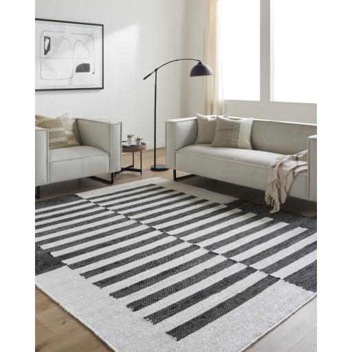 Surya Diane DAI-2305 2' x 3' Rug
