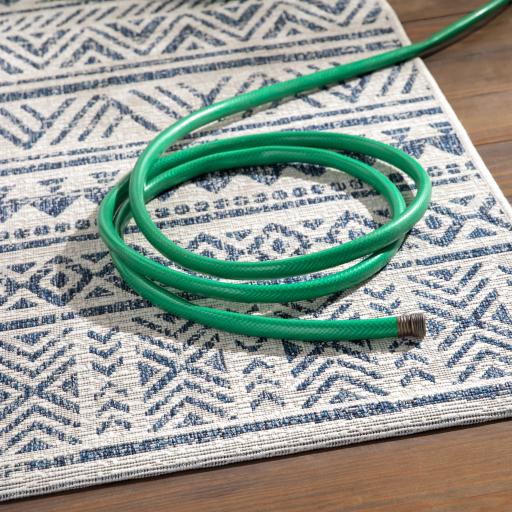 Surya Eagean EAG-2335 6'7" x 9' Rug