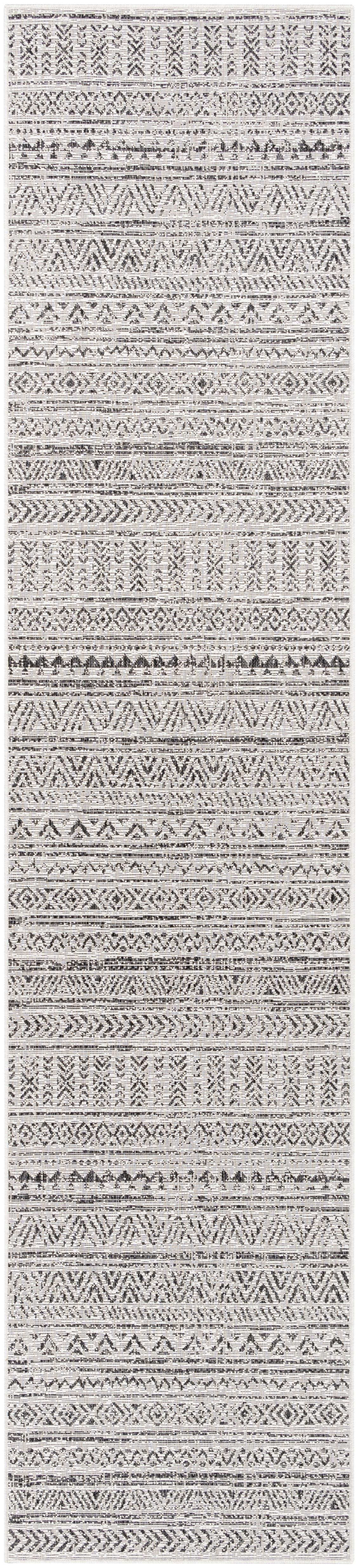 Surya Eagean EAG-2347 6'7" Round Rug