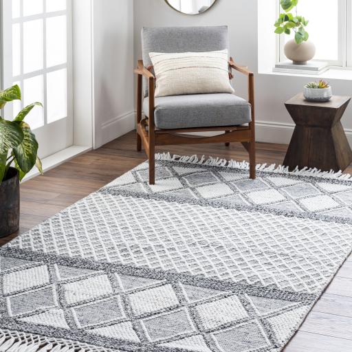 Surya Fleur FLE-2307 2'3" x 3'9" Rug