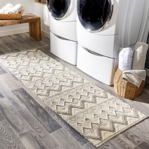 Surya Hygge HYG-2304 5' x 7'6" Rug