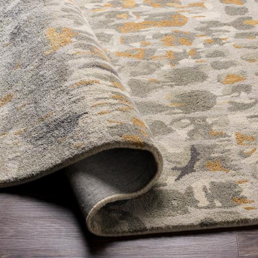 Surya Kavita KVT-2317 2'6" x 8' Rug