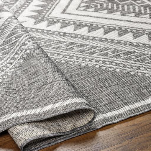 Surya Long Beach LBH-2337 5'3" x 7' Rug