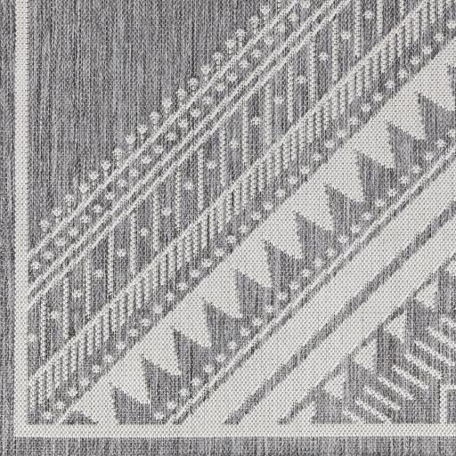 Surya Long Beach LBH-2337 5'3" x 7' Rug