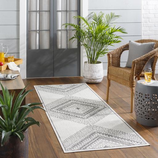 Surya Long Beach LBH-2338 5'3" x 7' Rug