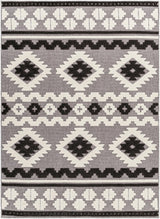 Surya Lyna LYA-2321 3'3" x 5' Rug