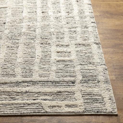 Surya Manisa MNS-2304 2'6" x 8' Rug