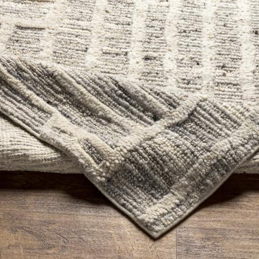 Surya Manisa MNS-2304 2'6" x 8' Rug