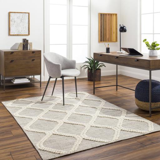 Surya Nina NNA-2300 2'6" x 8' Rug