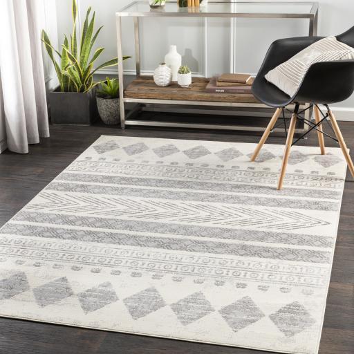 Surya Pisa PSS-2306 4'11" x 7' Rug