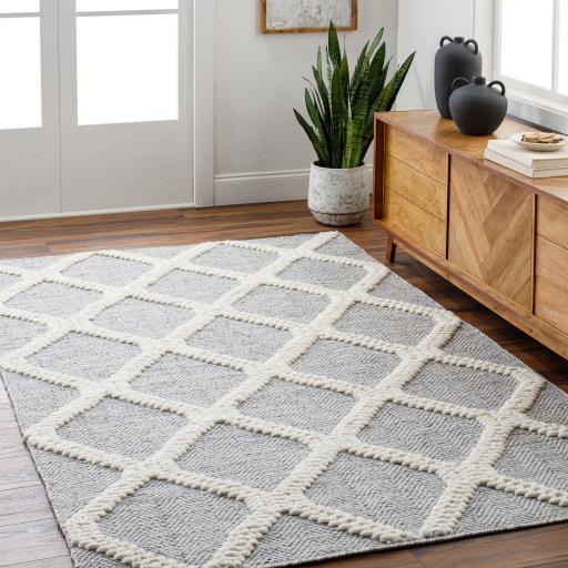 Surya Nina NNA-2301 8' x 10' Rug