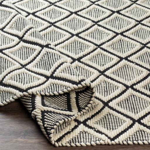 Surya Saint Clair SIC-2304 5' x 7'6" Rug