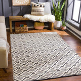 Surya Santa Barbara SBB-2300 5' x 7'6" Rug