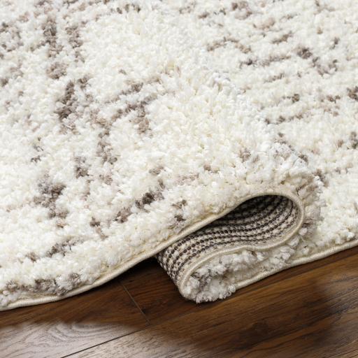 Surya Ultra Shag UTG-2304 5'3" x 7' Rug