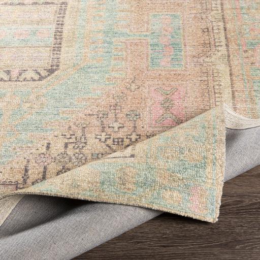 Surya Unique UNQ-2305 2'6" x 4' Rug