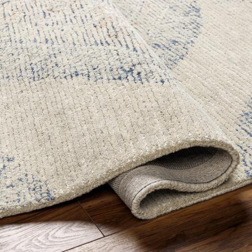 Surya Vivianne VVE-2301 2' x 3' Rug
