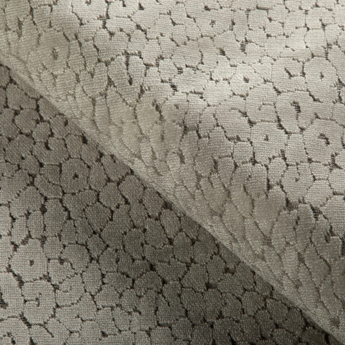 Kravet INSTINCTIVE TAUPE Upholstery Fabric