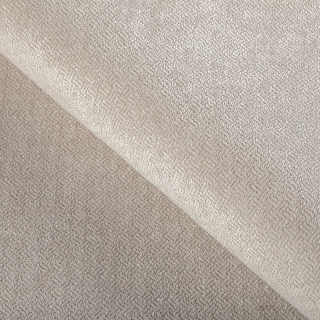 Kravet GRACEFUL MOVES CREAM Upholstery Fabric