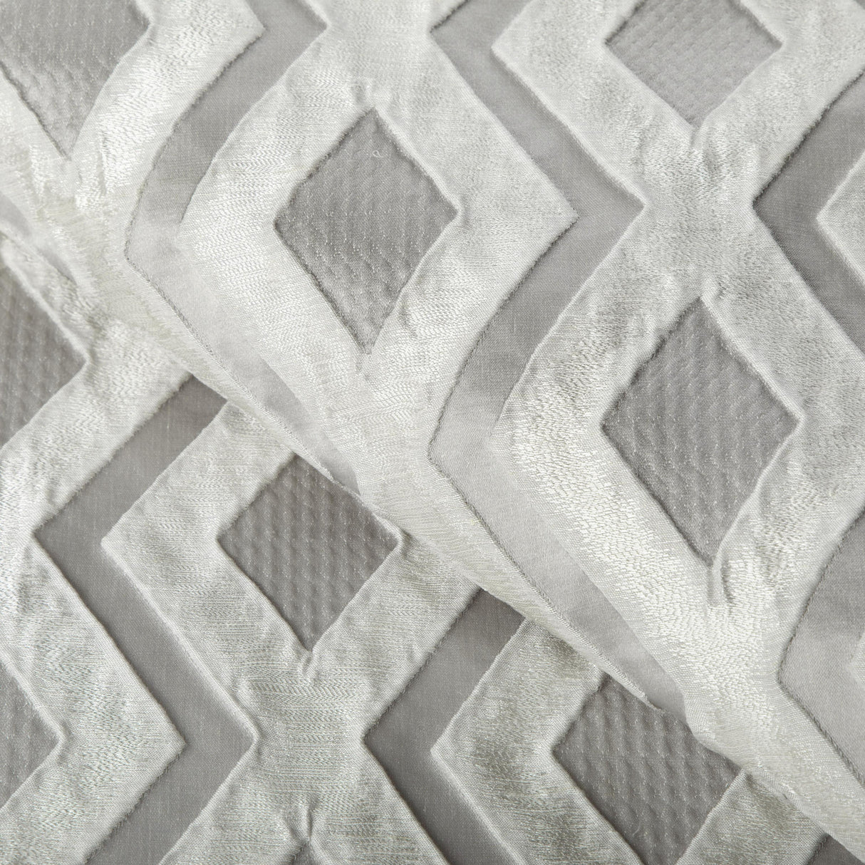 Kravet FLAWLESS SILVER Fabric