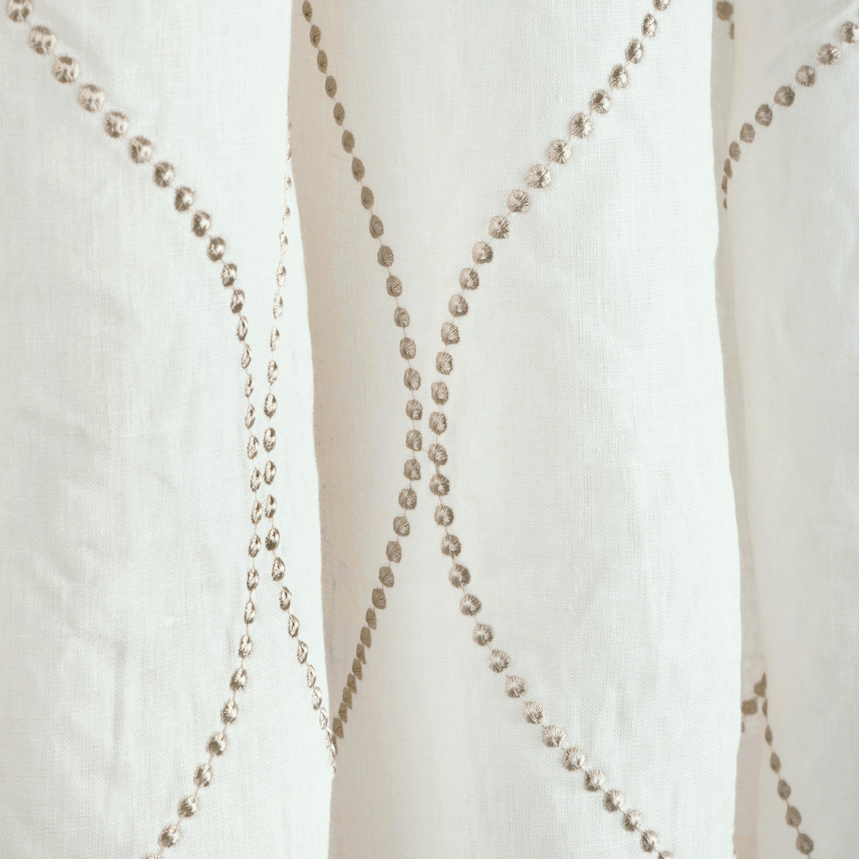 Kravet DESIGN 4004 21 Drapery Fabric