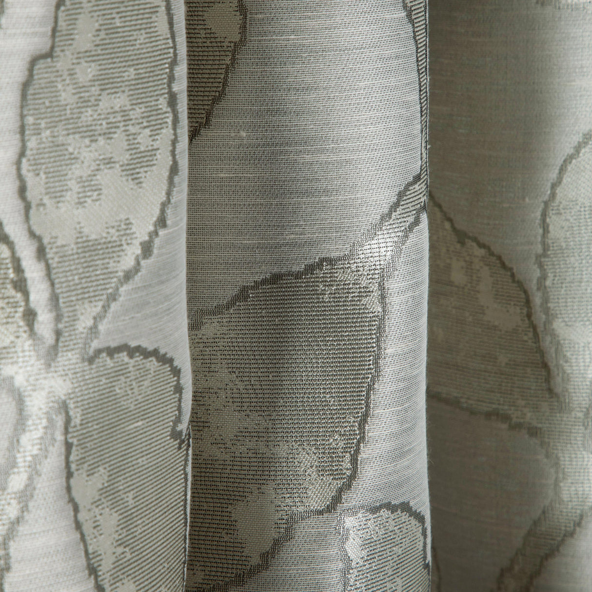 Kravet LEAF ME ALONE PLATINUM Drapery Fabric