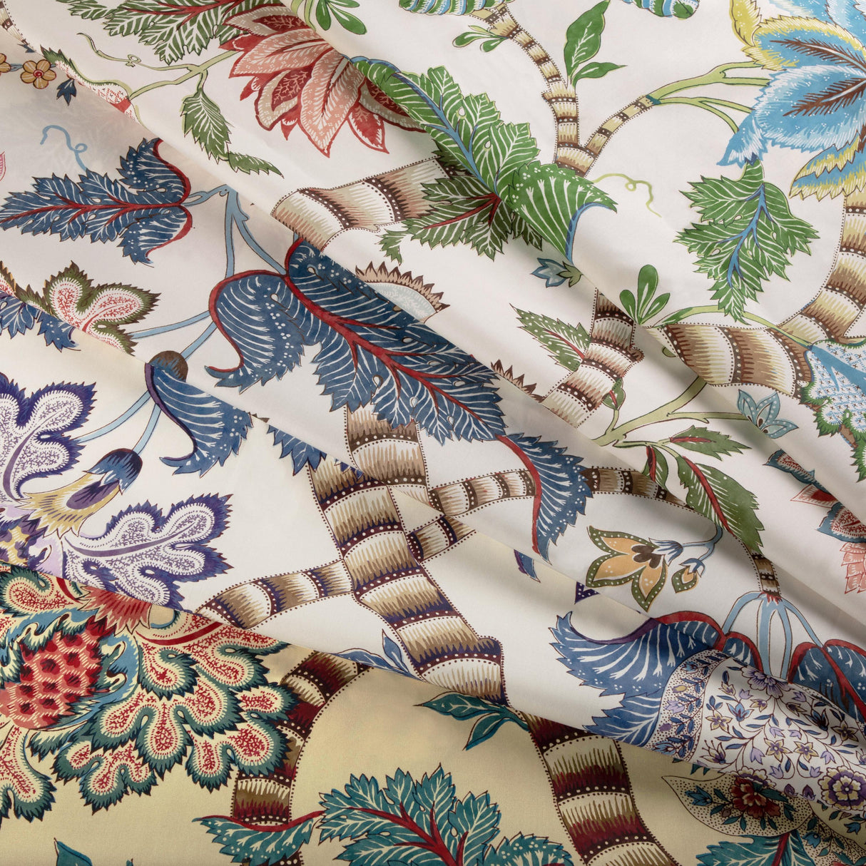 Brunschwig & Fils CADENET PRINT RED/BLUE Fabric