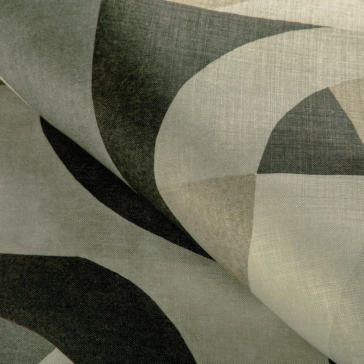 Lee Jofa COLONNADE ONYX Fabric