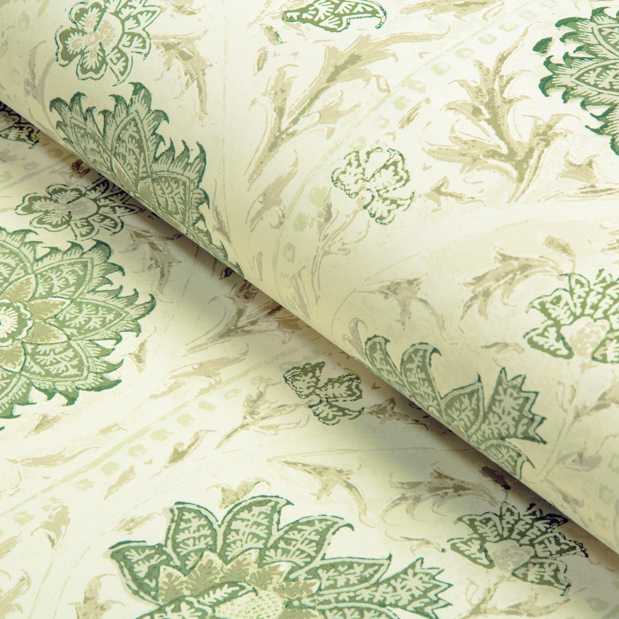 Lee Jofa CALICO VINE WP GREENERY Wallpaper