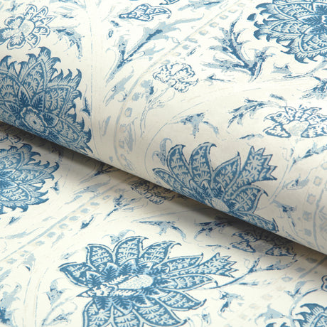 Lee Jofa CALICO VINE WP PORCELAIN Wallpaper