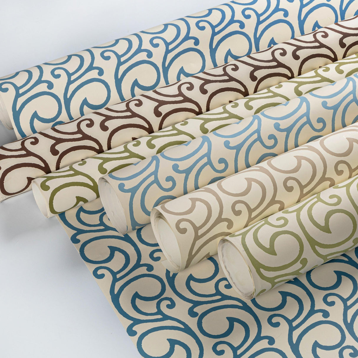 Lee Jofa SERENDIPITY SCROLL WP ELM Wallpaper