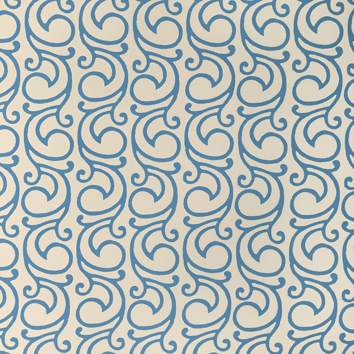 Lee Jofa SERENDIPITY SCROLL WP BAY Wallpaper