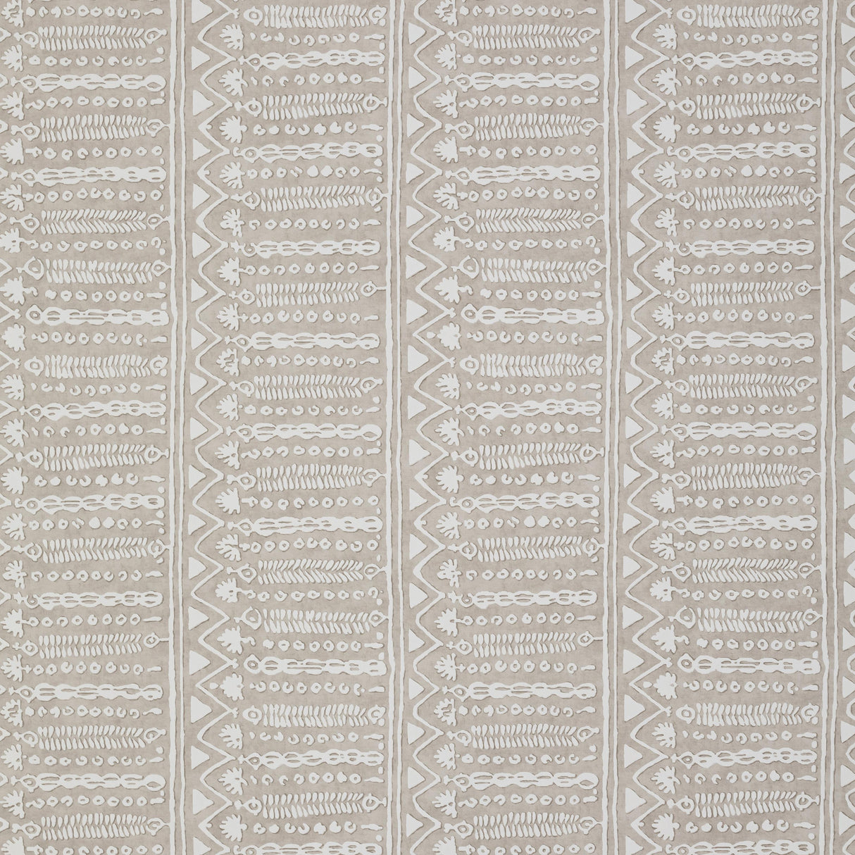 Lee Jofa ABINGDON WP SAND Wallpaper