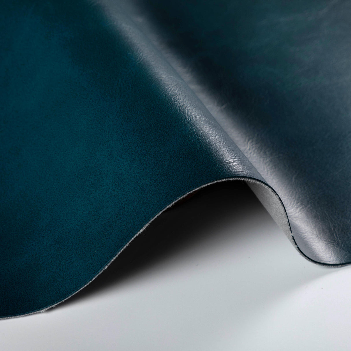 Kravet RAMBLER WATERING HOLE Upholstery Fabric