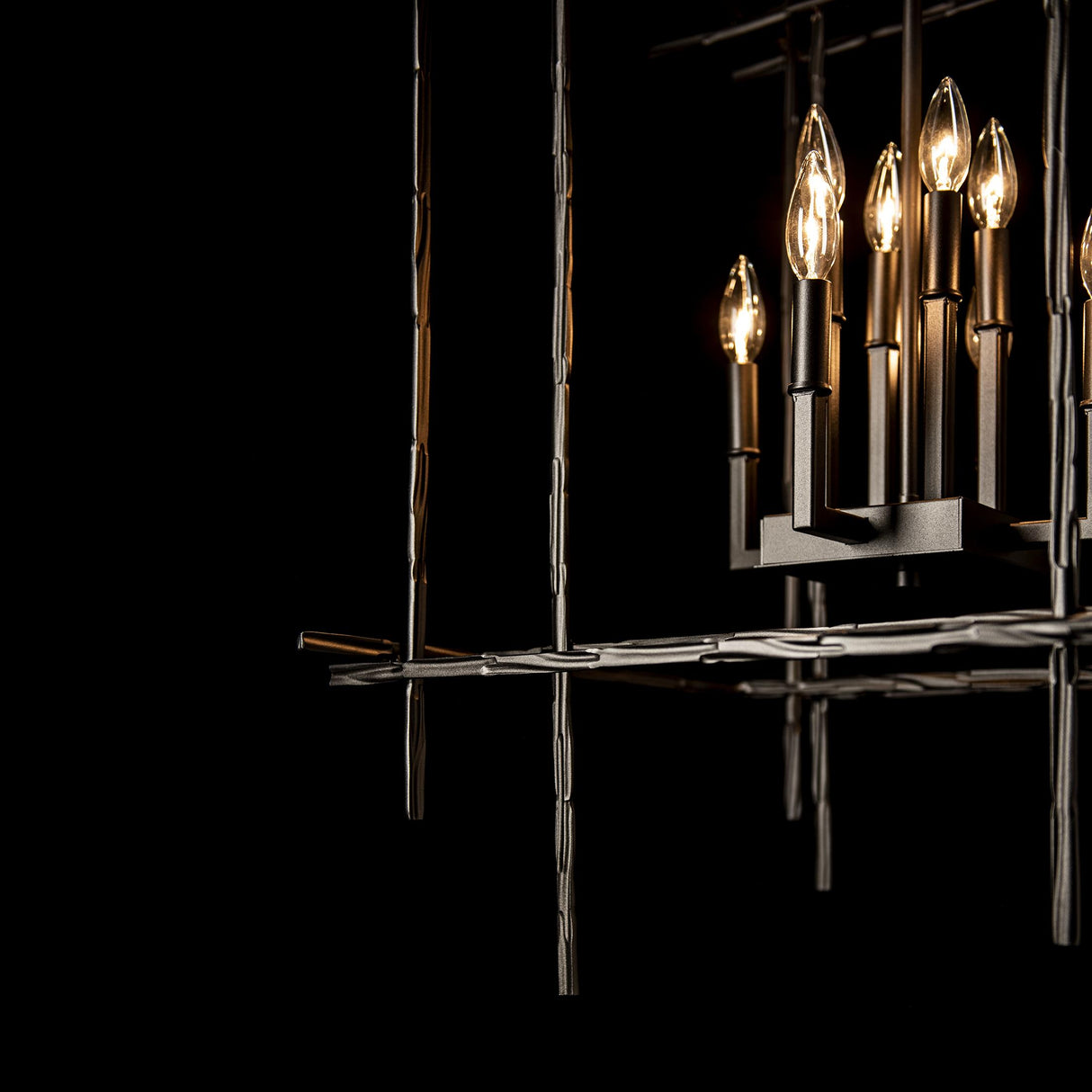 Hubbardton Forge 2023 Oil Rubbed Bronze Tura 8-Light Large Chandelier