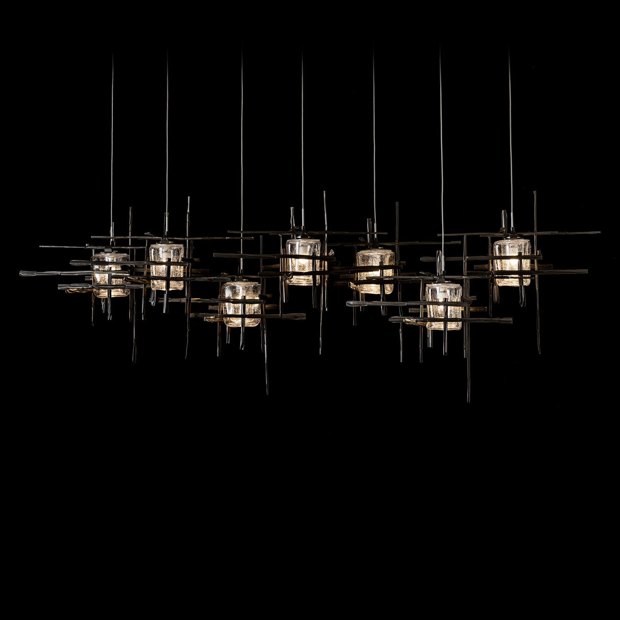 Hubbardton Forge 2022 Dark Smoke Seeded Clear Glass (II) Standard Tura 7-Light Seeded Glass Pendant